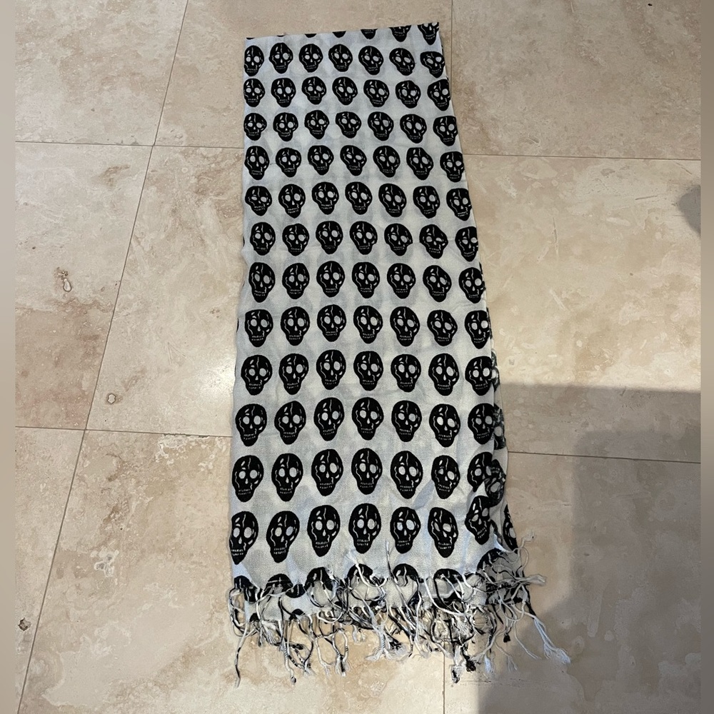 Skull Scarf